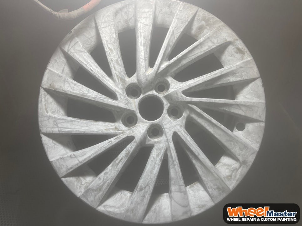 [부산휠복원][부산휠도색] 렉서스 ES300h 휠복원 및 휠도색 / 부산 해운대 송정동