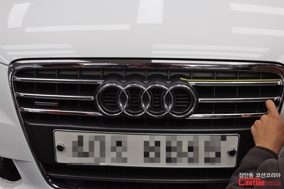 아우디 A4 그릴을 크롬으로 살려보자! 세련미 철철넘치는 그릴 크롬랩핑 / 동대문,광진구,중랑구