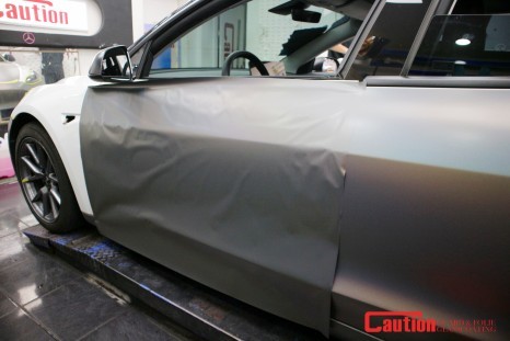 테슬라 모델3 플립 사이키델릭 전체랩핑 시선집중 홀로그램 랩핑 / 동대문,광진구,중랑구