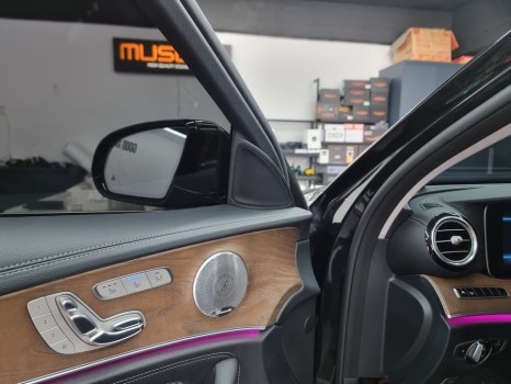 꽃보다 엠비언트 부산 벤츠 E300 송풍구엠비언트 전동트위터 아름다움 즐거움 편안함 장착하세요 / 부산 연제구