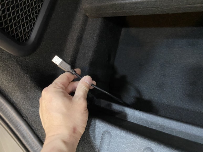 미니쿠퍼s 하만카돈 옵션에 맞는 dsp & amp / 매치up7bmw 와 up7dsp 의 차이 ?