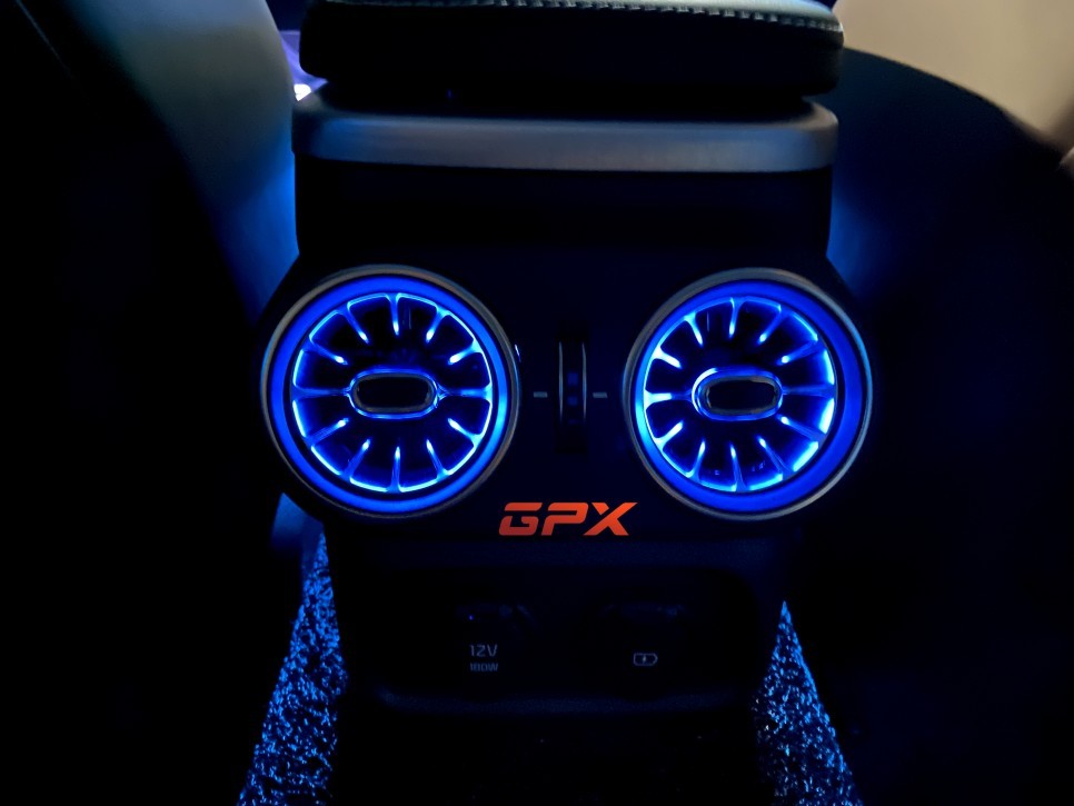 스팅어 마이스터 완벽한 화려한 실내 만들기 순정 연동 수제 몰딩 비노출 엠비언트,벤츠 송풍구 / 용인 처인구, 모현, 곤지암, 포곡, 양지