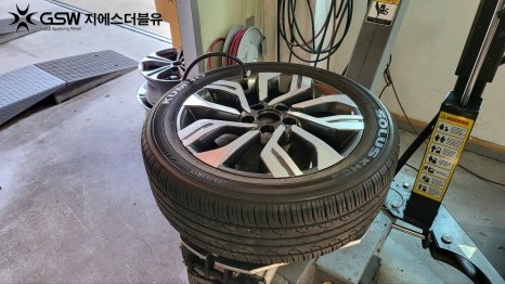 티볼리 17인치 다이아컷팅 휠복원 중고휠 / 광주 서구 매월동