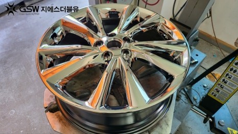 카니발 19인치 화이트 크롬 휠도색비용 / 광주 서구 매월동