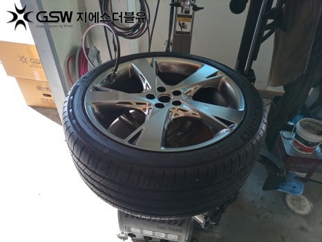 군산 제네시스 GV80 22인치휠 반광 스크래치 휠복원 / 광주 서구 매월동
