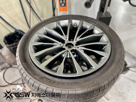 창원 휠도색 BMW G30 520D 특별한 도색 작업 후기 / 광주 서구 매월동
