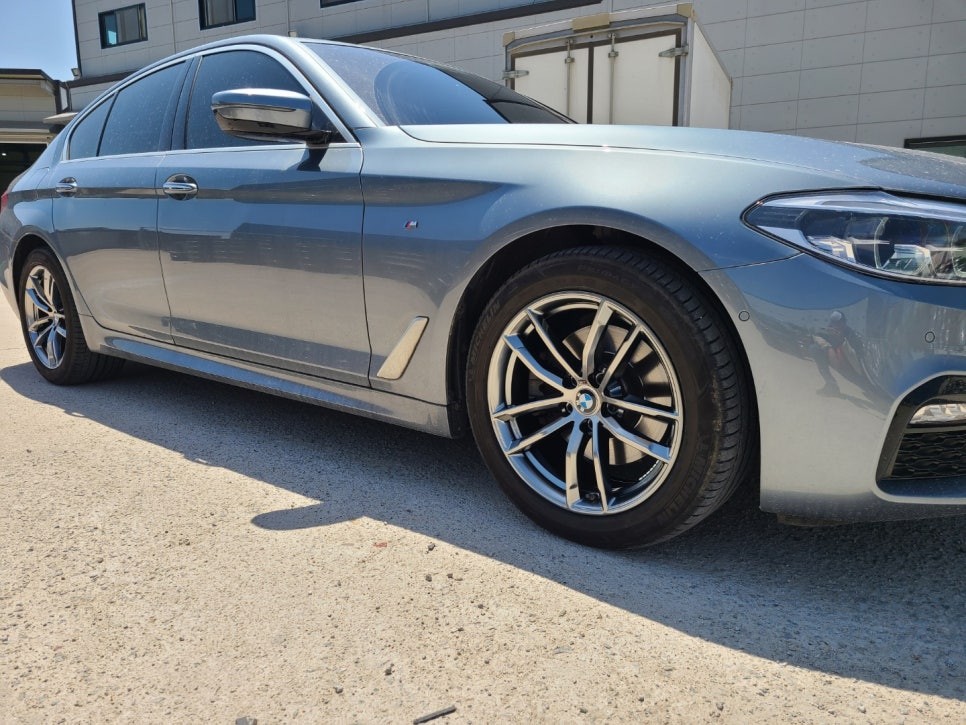 [BMW5시리즈 휠 복원] 지에스더블유 수입차휠수리 수입차휠복원 전주휠 익산휠 군산휠 대전휠 광주휠 전주휠수리 전주휠복원 스퍼터링 블랙크롬 분체도장 휠도장 휠도색