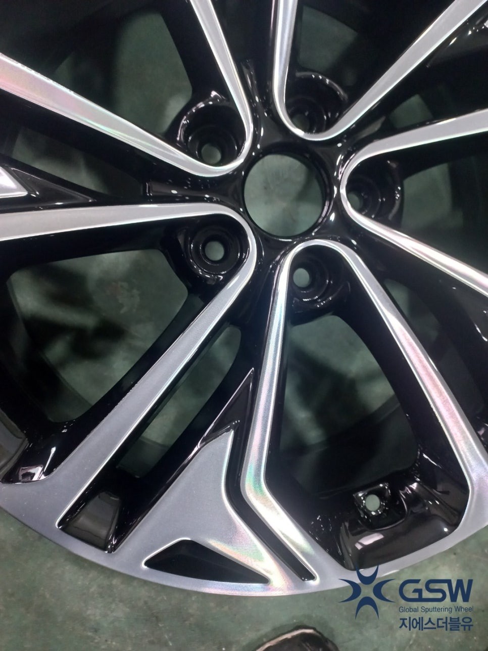 광주에서 휠복원 전문점이 있는 곳 싼타페 TM 19인치 다이아커팅 수리 / 대전 유성구 복용동