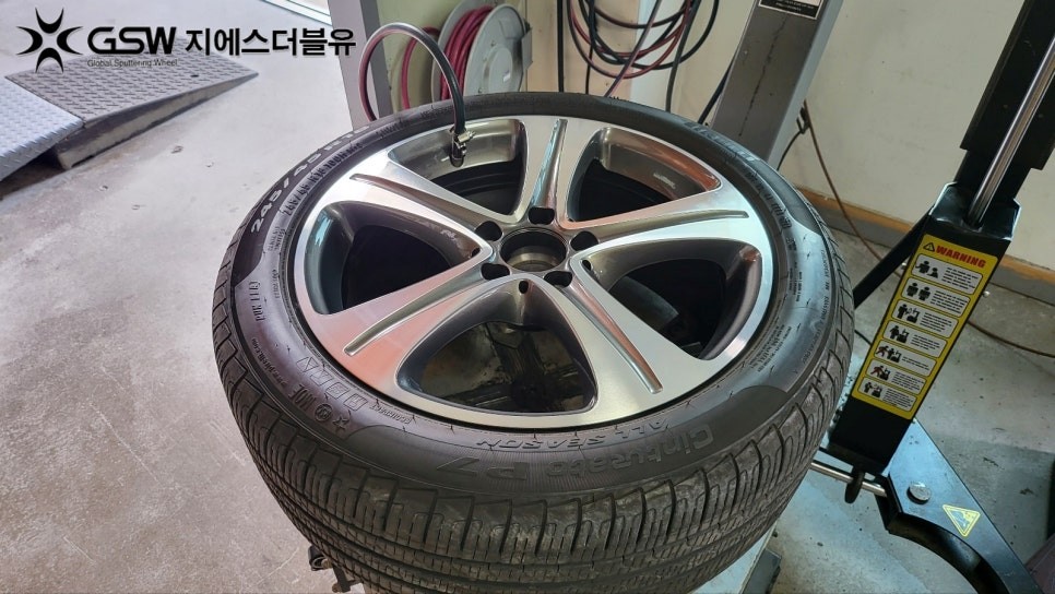 벤츠 휠복원 E220D 18인치휠 다이아컷팅 작업 후기 / 대전 유성구 복용동