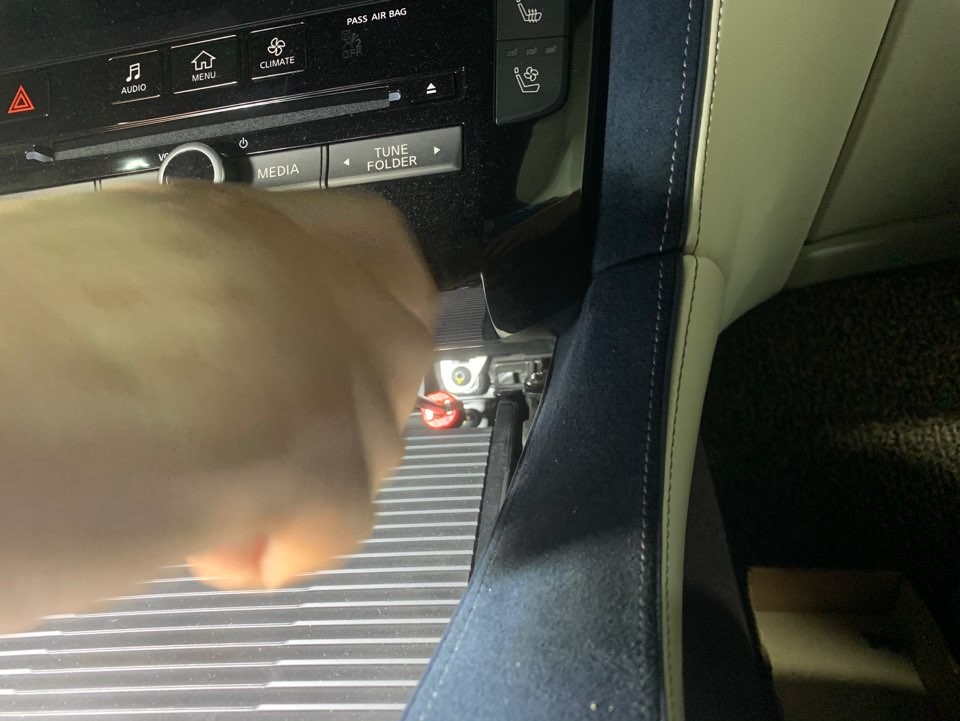 닛산 인피니티 QX50 아이폰 무선 카플레이 / 갤럭시 유선 안드로이드오토 지원 K-play