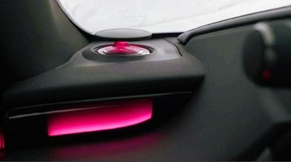 렉서스 ES300h 엠비언트 라이트, 전동 트위터 출시