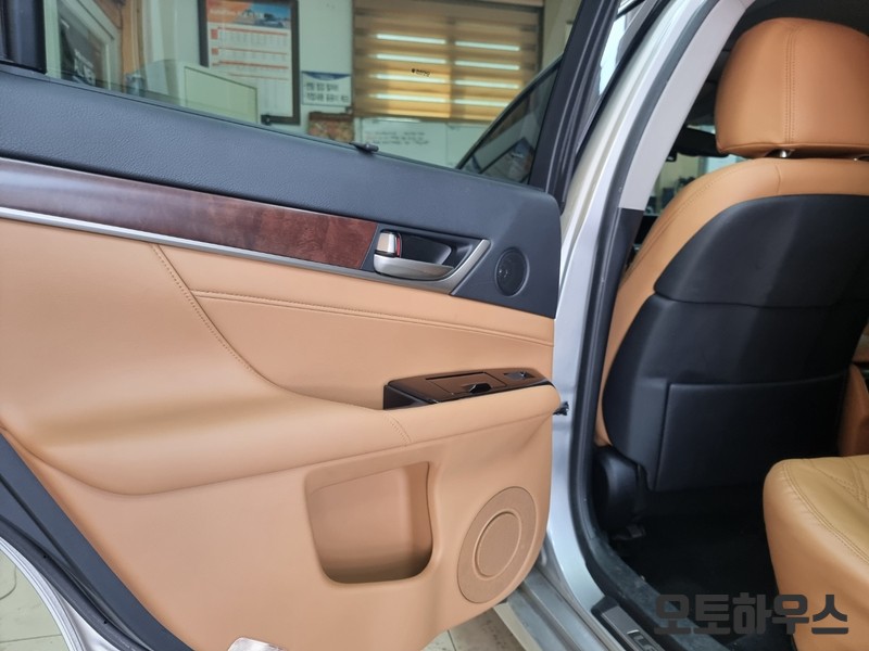 렉서스GS350의 새롭고 깔끔한 변신/메이저카 가죽시트 더블다이아