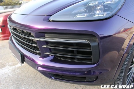 포르쉐 카이엔 전체랩핑 고광택 미드나잇퍼플! 깔끔하게 이가랩에서 출고해드렸습니다! / 경기 김포 통진