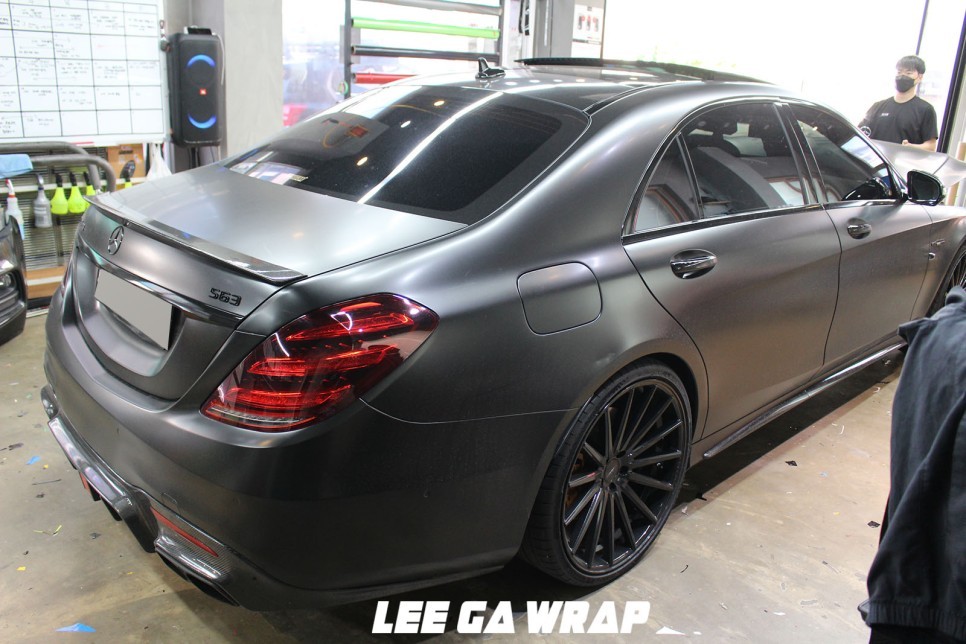 벤츠 S63AMG 라이트 앞뒤 톤다운 라이트필름 맛집