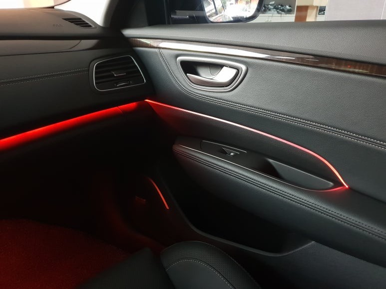 SM6 도어엠비언트 작업 LED무드등   인코브경기지사 LED튜닝 전문점 / 안양 동안구