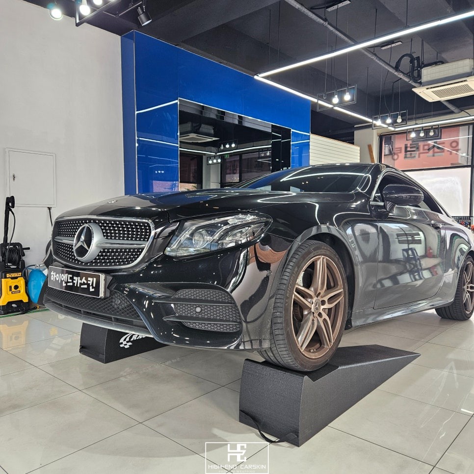 벤츠 E클래스 크롬죽이기 잘하는곳 파주랩핑 하이엔드카스킨