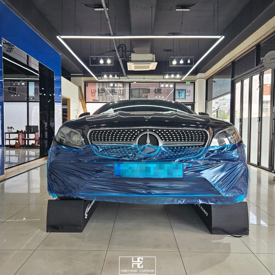벤츠 E클래스 크롬죽이기 잘하는곳 파주랩핑 하이엔드카스킨