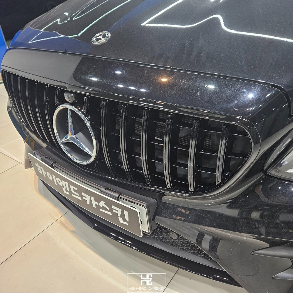 벤츠 E클래스 크롬죽이기 잘하는곳 파주랩핑 하이엔드카스킨