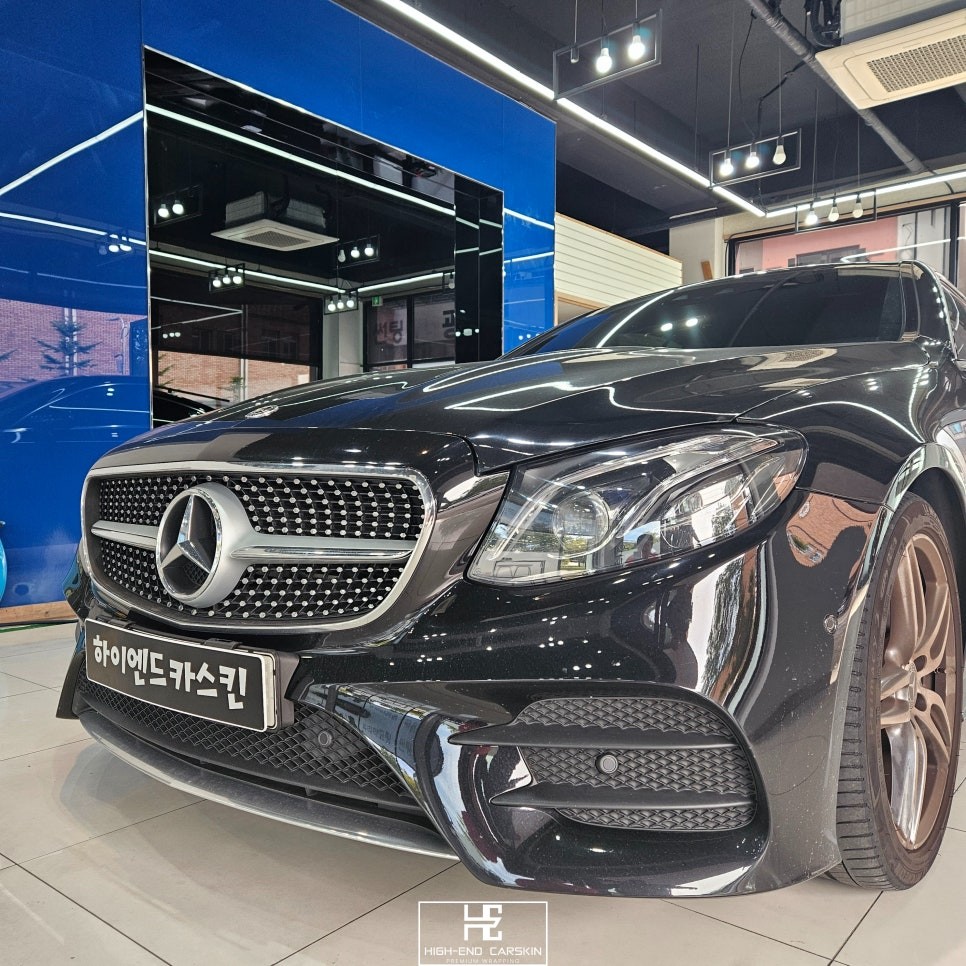 벤츠 E클래스 크롬죽이기 잘하는곳 파주랩핑 하이엔드카스킨