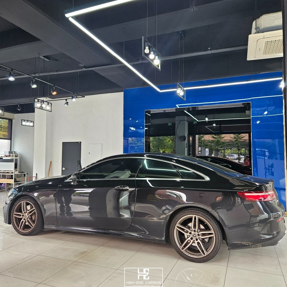 벤츠 E클래스 크롬죽이기 잘하는곳 파주랩핑 하이엔드카스킨