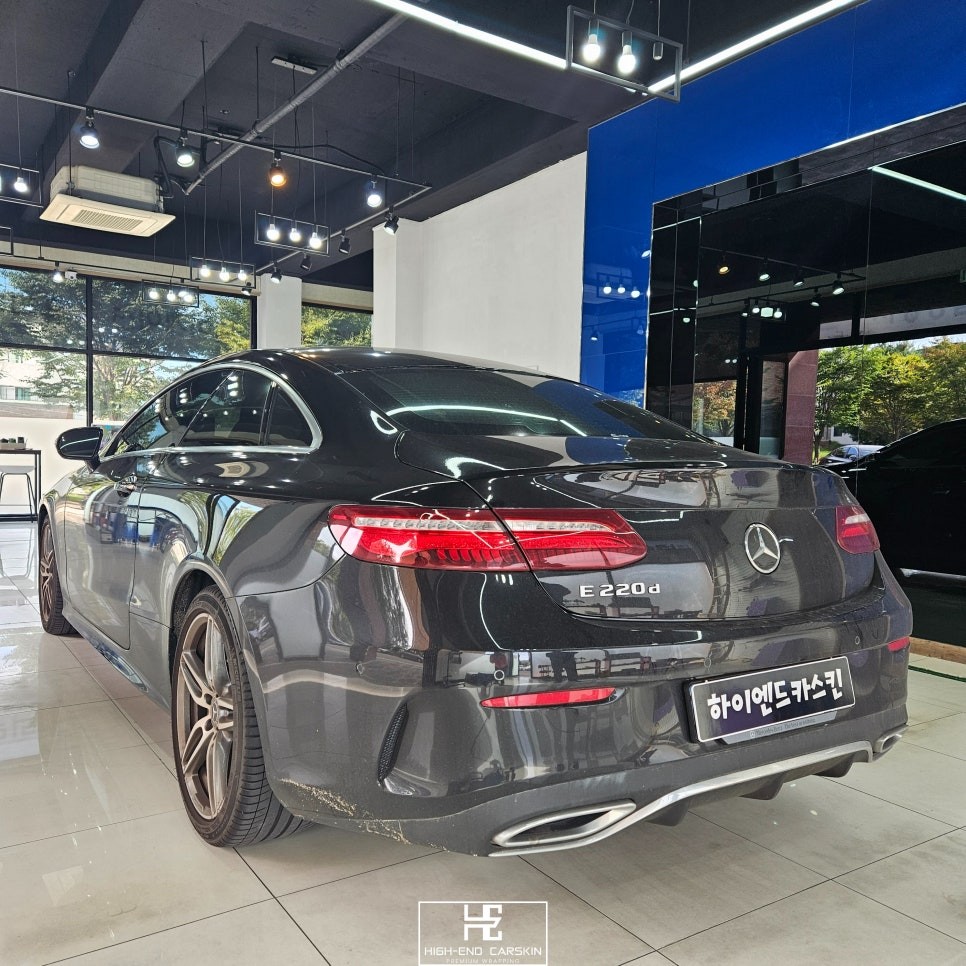 벤츠 E클래스 크롬죽이기 잘하는곳 파주랩핑 하이엔드카스킨
