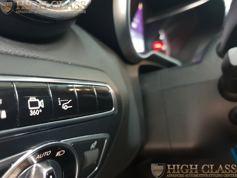 벤츠 C클래스 C220d 순정 어라운드뷰 360도 화면으로 안전운전
