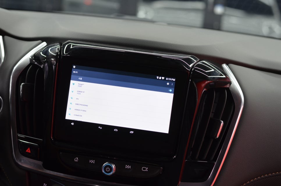 [쉐보레 트래버스] M2C-200A : 안드로이드 내비매립은 시공 경험 많은 홍스 대구에서