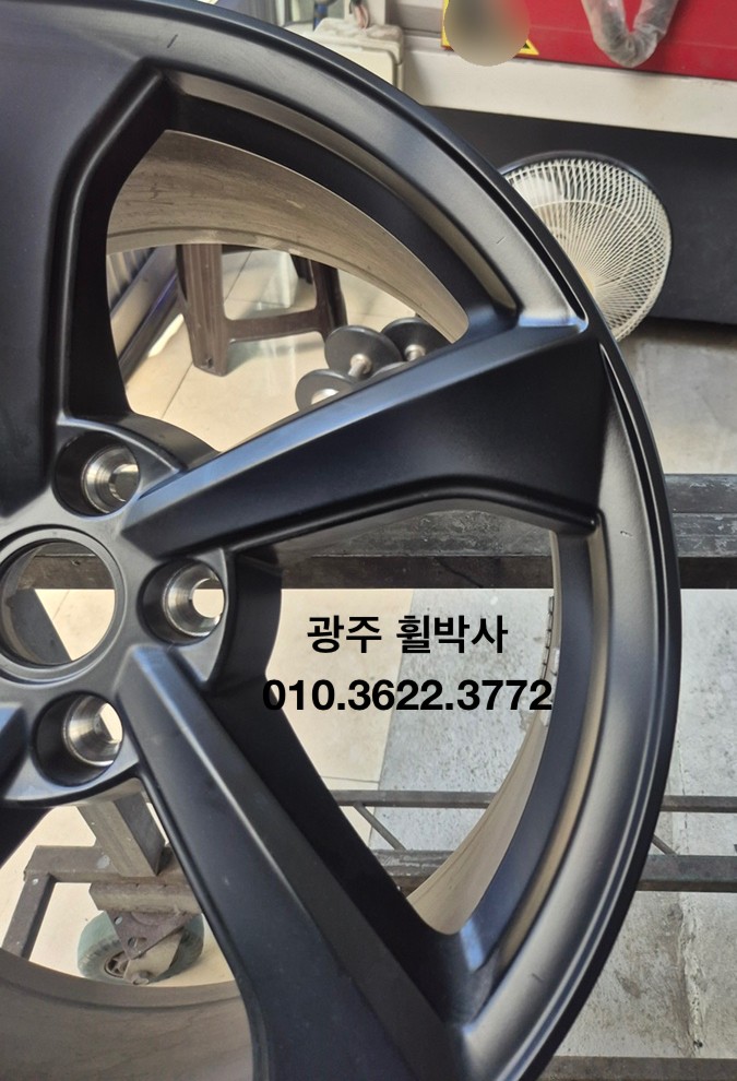 광주휠복원[광주테슬라모델y 휠도색]_<광주테슬라휠복원.휠상처난곳 부분도색으로 휠원상복구!(휠도색휠수리)>광주휠복원.광주휠수리.광주휠도색.광주전남 테슬라 휠도색.기존색상복원 / 광주 북구 삼각동