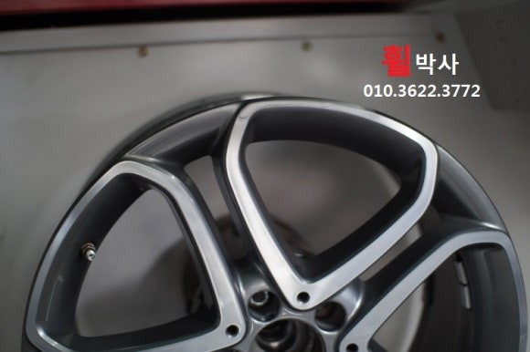 휠박사_ 벤츠 밴츠 다이아몬드컷팅휠용접수리