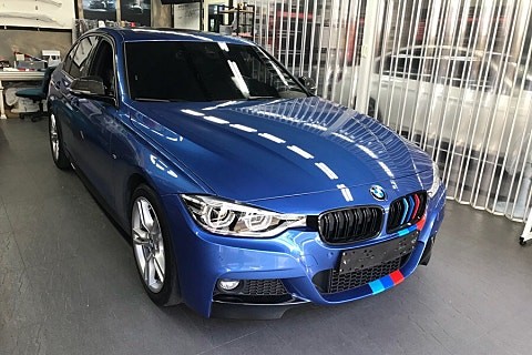 부산.울산.경남 / [1년 전 오늘] 부산 랩핑 BMW F30 3시리즈 330i 사이드데칼 M삼색 안개등밑 / 부산 수영구 광안동 / 부산