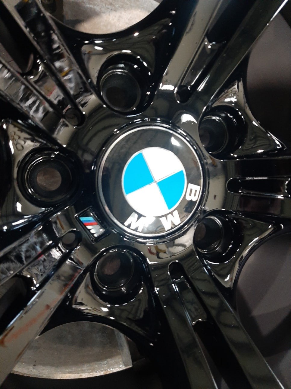 대구경산하양휠도색휠수리휠복원잘하는곳/BMW/5시리즈/19인치/블랙유광