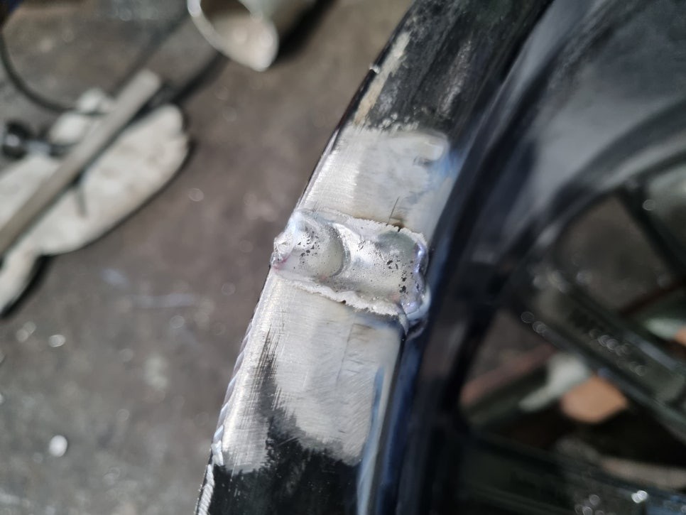 대구/경산/휠도색/휠수리/휠복원/잘하는곳/벤츠/CLS/20인치/마차휠/휠크랙/휠크랙용접