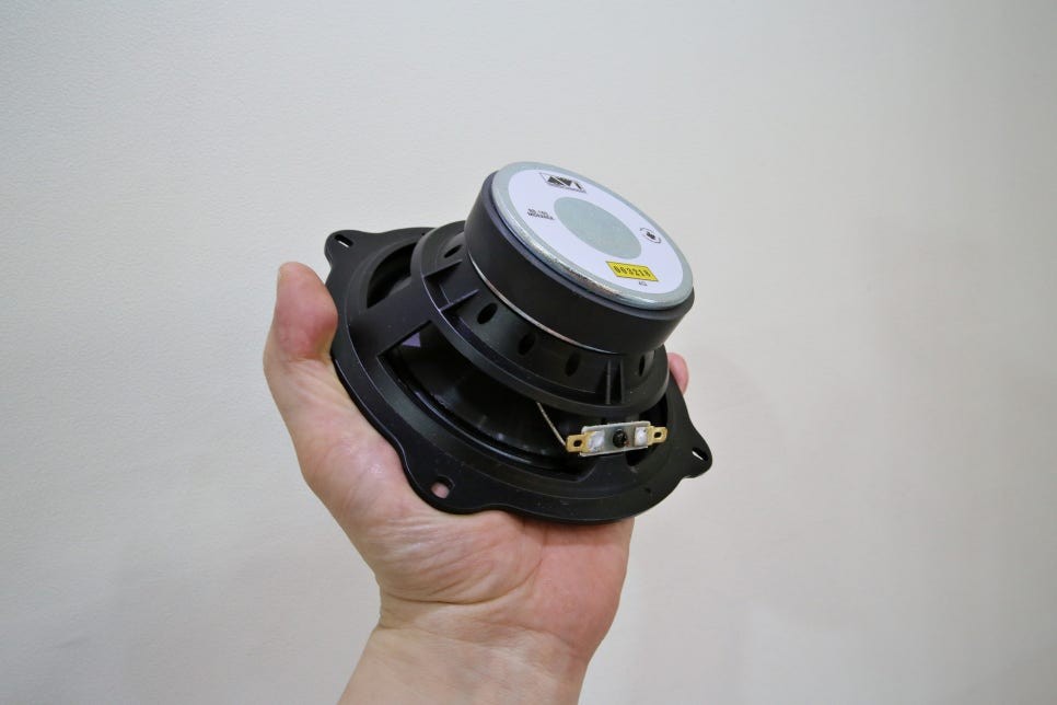 현대자동차 투싼TL 캐나다 수제작 AVI BB 160 스피커 튜닝 | 오늘의카 현대자동차 투싼TL 캐나다 수제작 AVI BB 160 스피커 튜닝 | 오늘의카