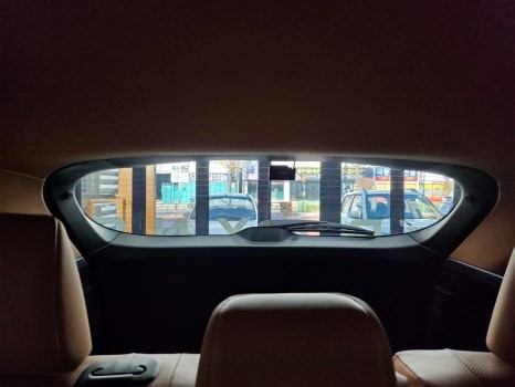 강렬한 레드 창원 렉서스 NX450 하이브리드 썬팅 시공
