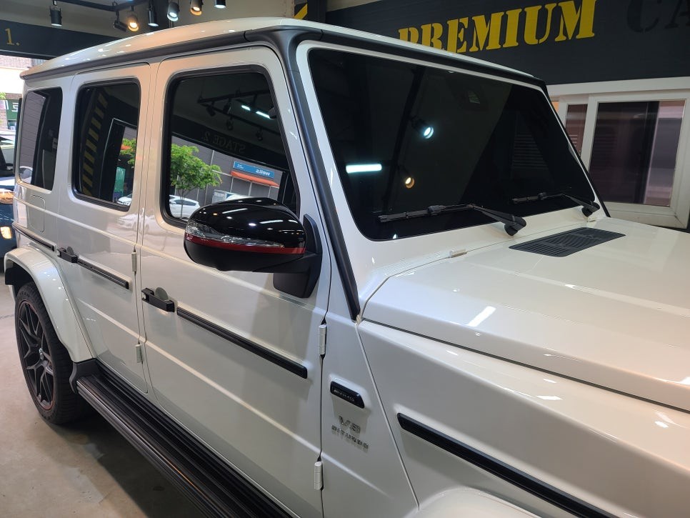 신형지바겐(G63AMG),스페어타이어커버 및 포인트 블랙유광랩핑