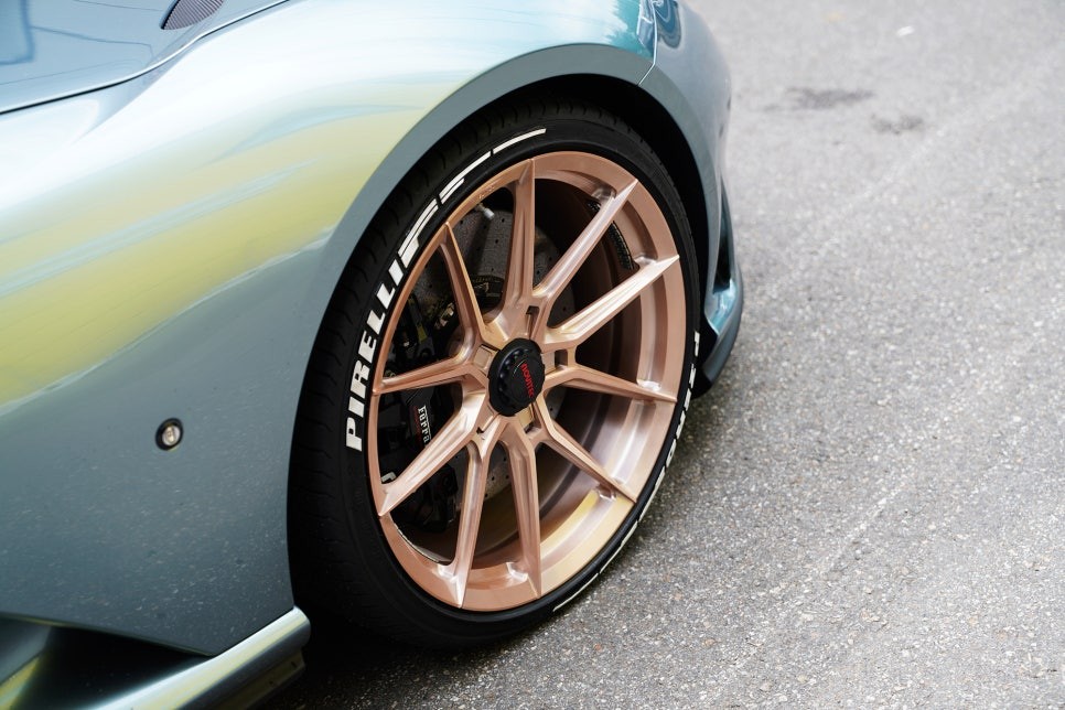 페라리 812GTS 노비텍 NF10 ZV 센터 락 룩 휠 20/21인치 단조휠 NOVITEC / 경기 성남 분당