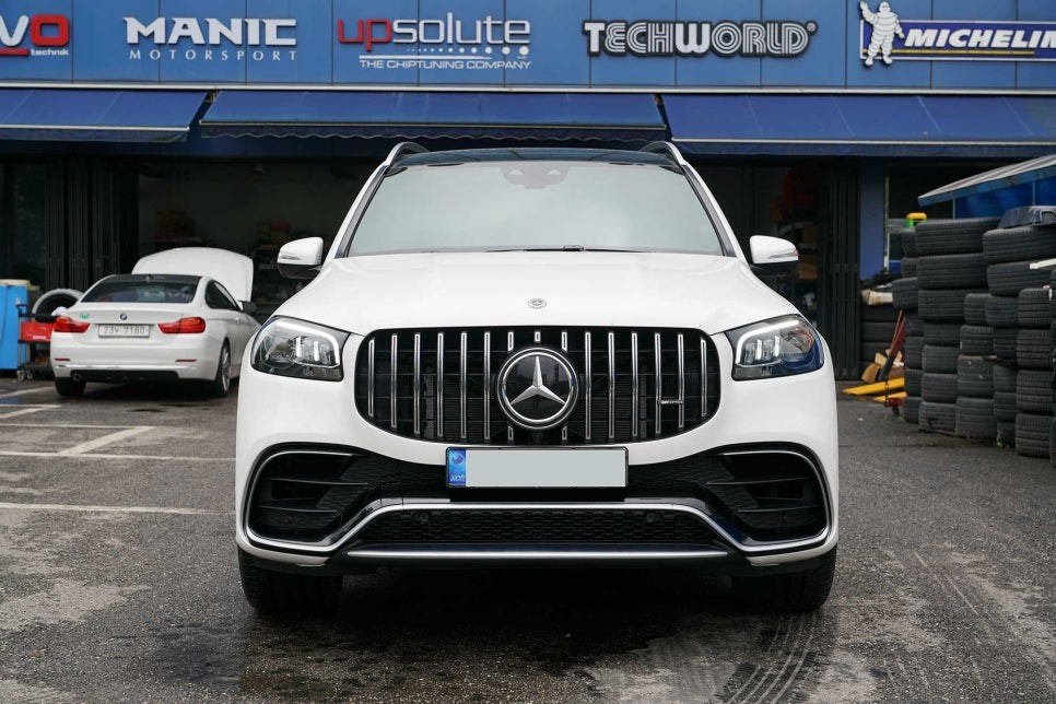 GLS580, GLS63AMG 정품 컨버전 프런트 범퍼,그릴,리어디퓨져,머플러 팁 AMG 정품 튜닝 / 경기 성남 분당