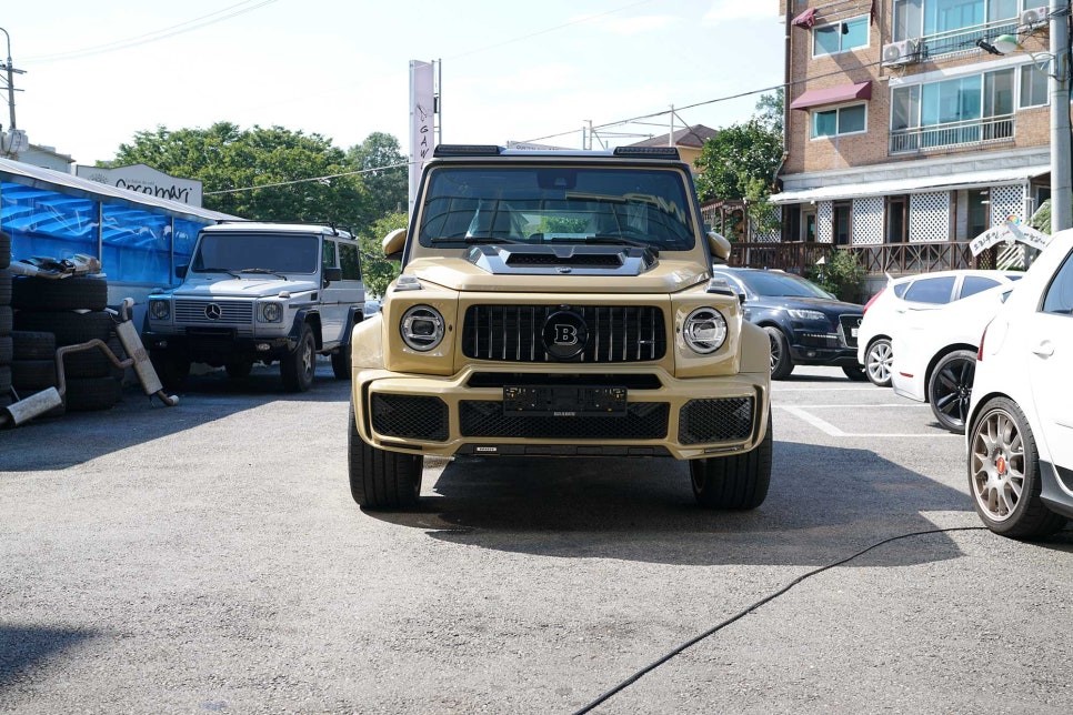 지바겐 G63AMG 브라부스 와이드스타 , 모노블록 Y, 블랙 티탄 머플러 ,전동스텝 장착 BRABUS / 경기 성남 분당