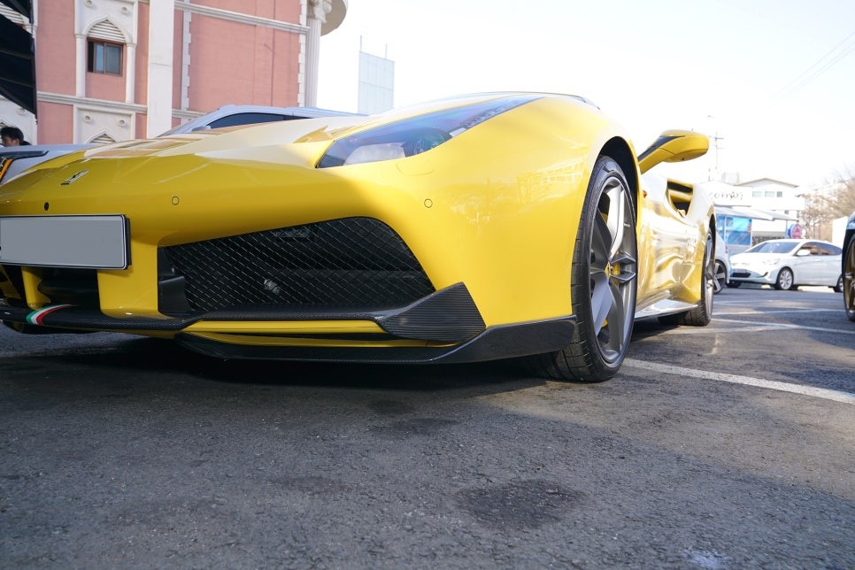 페라리 488 노비텍 카프리스토 카본 보디 키트 장착 Ferrari 488 Novitec Capristo / 경기 성남 분당