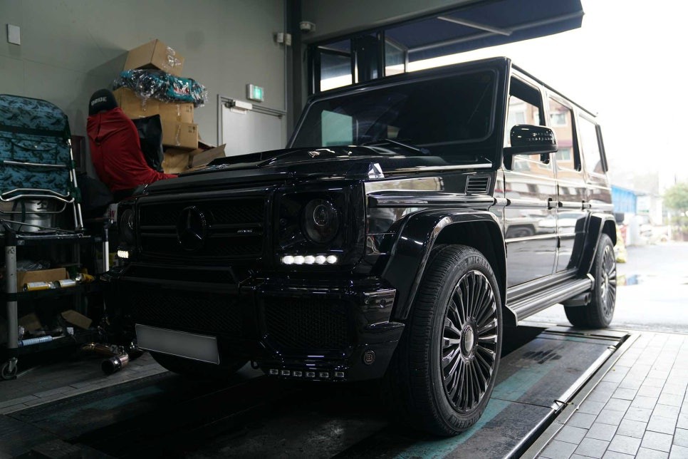 벤츠 지바겐 G63AMG 브라부스 더블 LED 프런트 립 스포일러 장착 BRABUS / 경기 성남 분당
