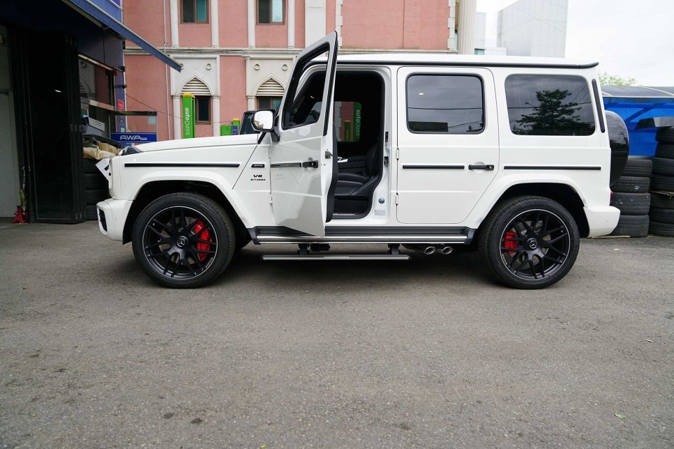 지바겐 G63AMG 나이트 에디션 엠블럼 세트,전동스텝,유럽형머플러 AMG 정품 / 경기 성남 분당