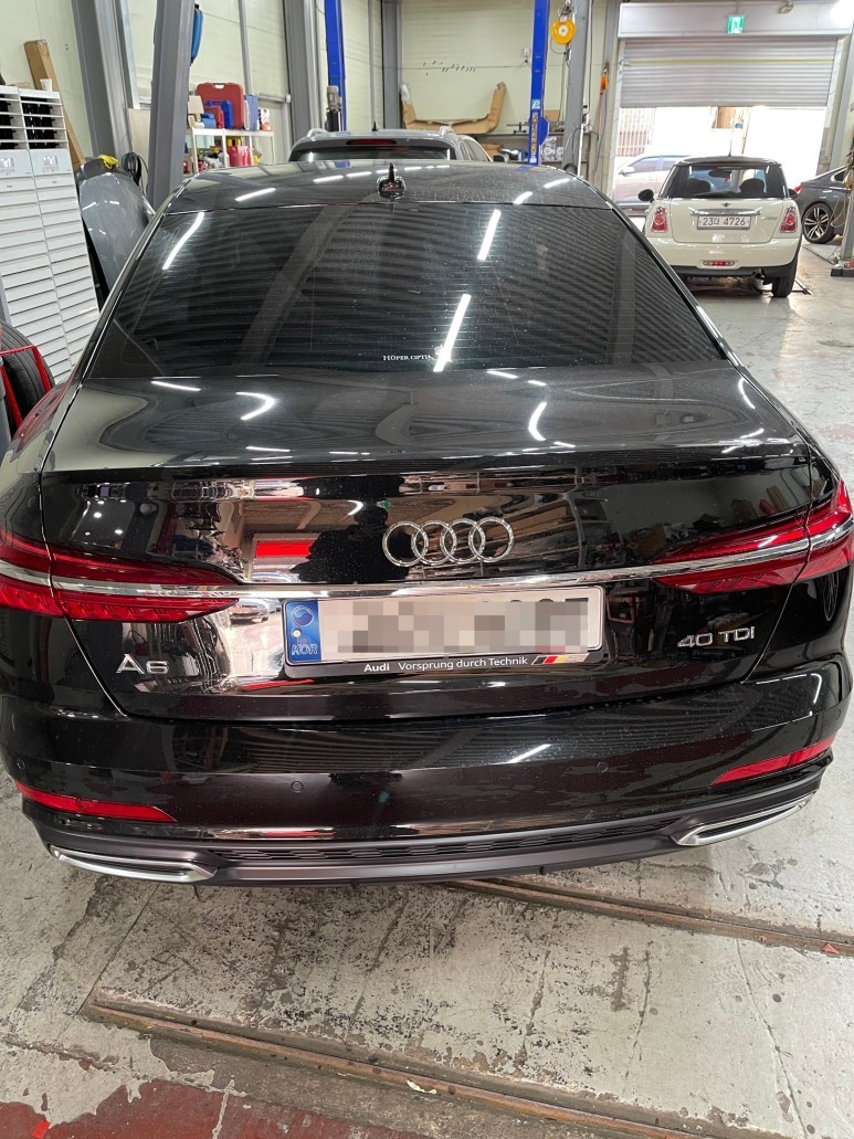 아우디 A6 튜닝 테일램프 장착 및 아우디 전 차종 편의 기능 옵션 전문점 베컴파츠입니다.