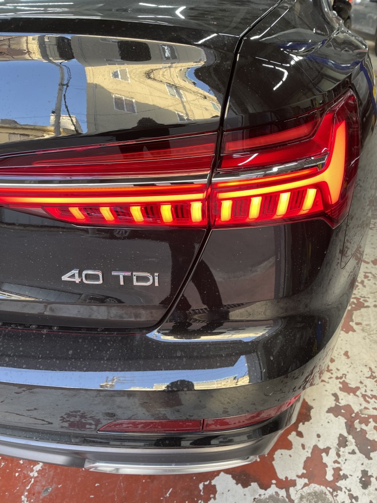 아우디 A6 튜닝 테일램프 장착 및 아우디 전 차종 편의 기능 옵션 전문점 베컴파츠입니다.