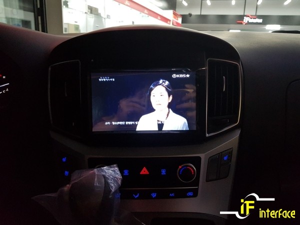 김해신차검수 스타렉스 내비매립과 후방카메라 블랙박스 실내led 장착 김해네비게이션 전문 인터페이스 / 김해,양산,부산
