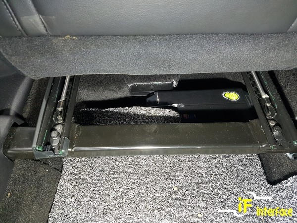 포드 익스플로러 블랙박스 주차중 오랜 녹화를 원하신다면 보조배터리는 필수~~김해에코파워팩 장착 전문점 / 김해,양산,부산