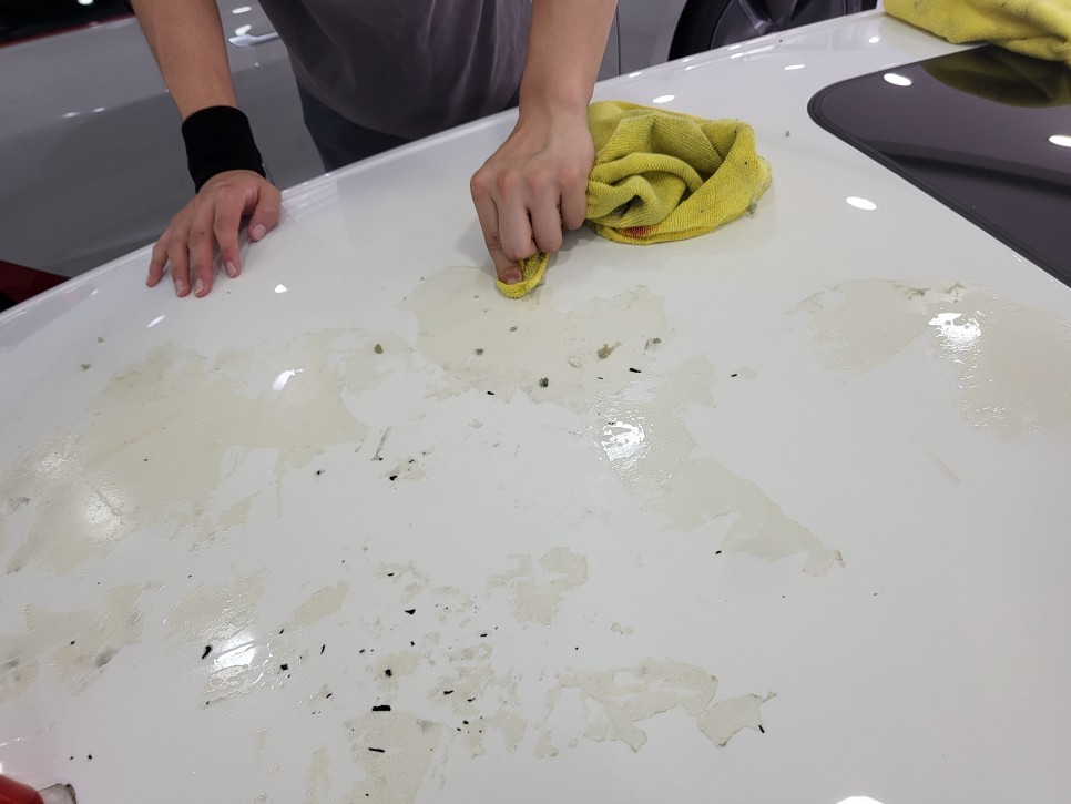 아우디 a6 루프스킨 잘하는곳 / 오래된 루프스킨 제거 후 새롭게 다시 루프스킨 해드렸습니다 !! / 랩핑제거 랩핑제거 잘하는곳 / 보령랩핑 보령시랩핑 보령시ppf / 인천 서구, 부평, 부천