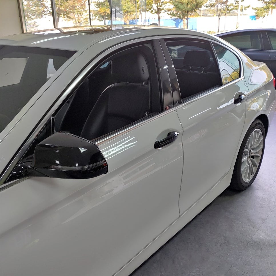 인천 / 인천 랩핑 BMW 5시리즈 F10 손잡이 부분랩핑/5시리즈 랩핑/f10 랩핑/청라랩핑 / 인천 남동구 논현동 / 중구.남동.연수