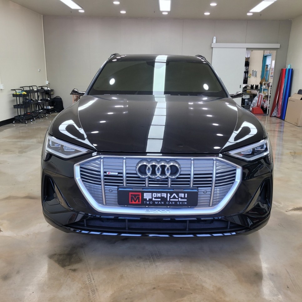 투맨카스킨] 아우디 e-트론 55콰트로 크롬딜리트 / e-tron 55 / 인천 서구, 부평, 부천 | 오늘의카 - 튜닝,정비 시공후기  모음 앱