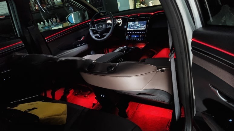 투싼 NX4 인코브 부산엠비언트 라이트 NO.1 / 부산진구