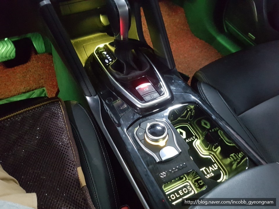 인코브(INCOBB) 경남지사 - QM6 조그셔틀 및 엠비언트연동 컵홀더 FULL 코딩 작업 / 경남 양산